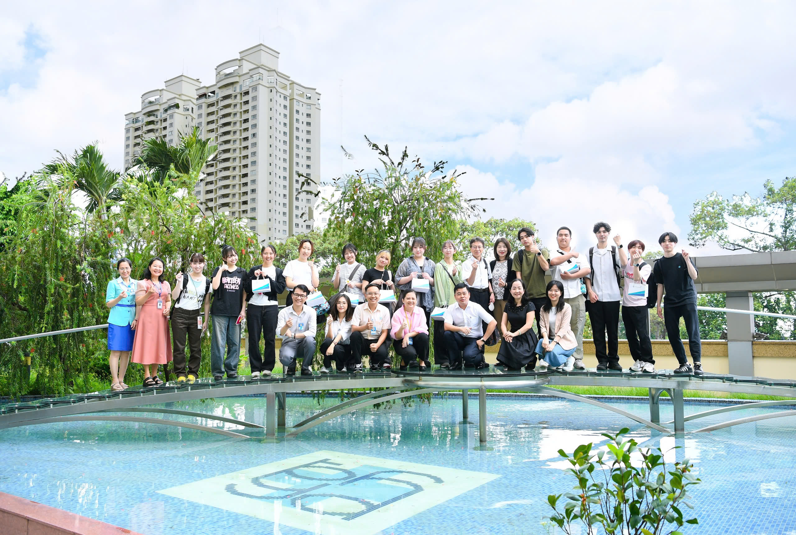 z7571852806191_144d2a618bda9699bf7fb8a9cf5eac75