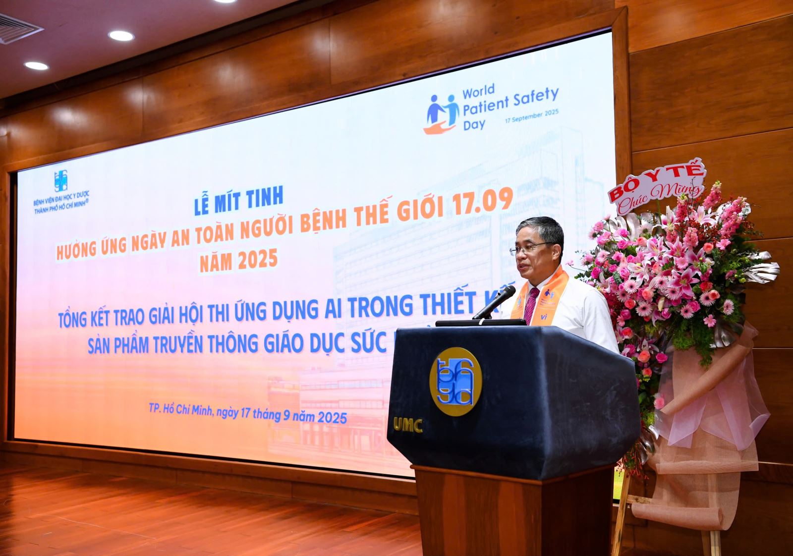 PGS TS BS_ Nguyễn Hoàng Bắc – Giám đốc BV ĐHYD phát biểu khai mạc chương trình 