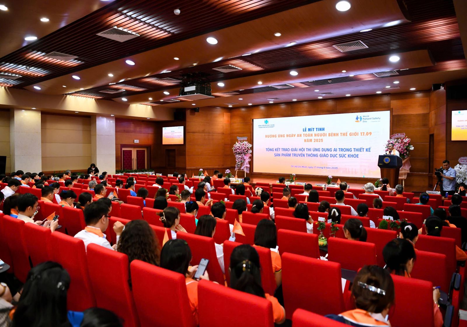 Tổng quan chương trình