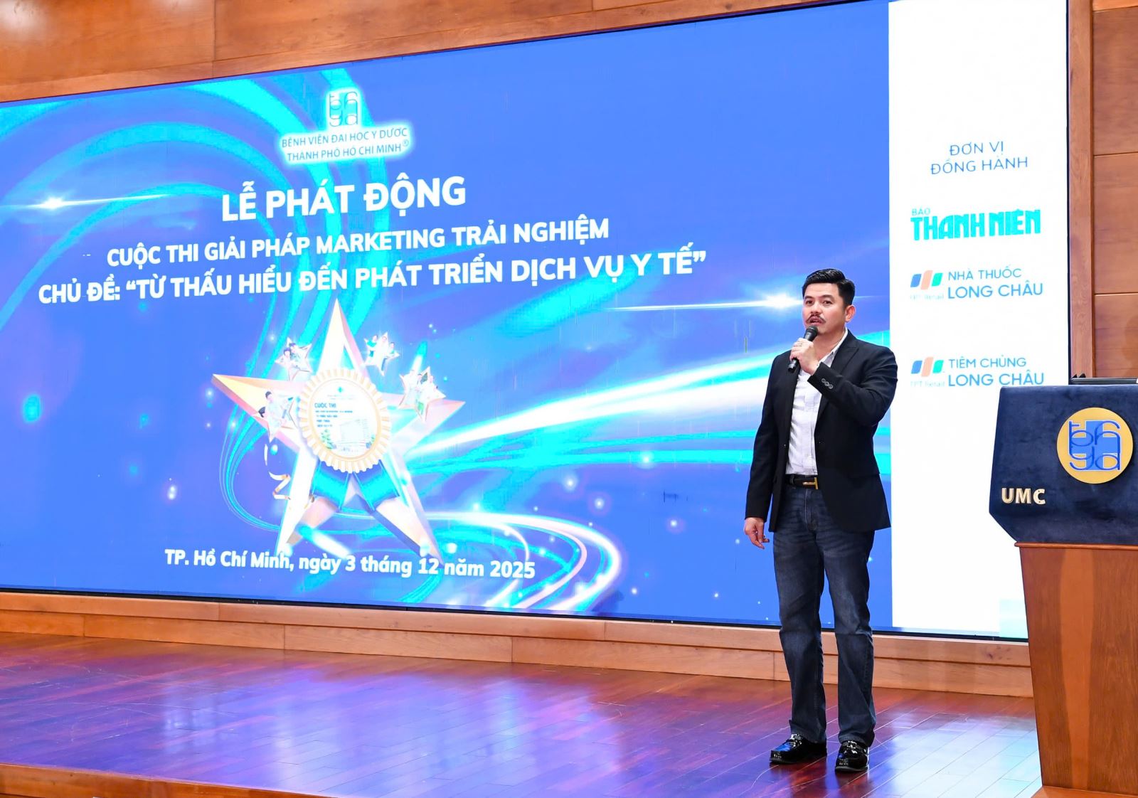 Mr. Ngo Quoc Bao sharing at the event.